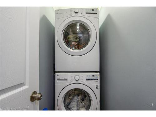 130 Greenbrier Drive, Waterloo, ON - Indoor Photo Showing Laundry Room