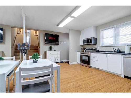 11 Belmont Avenue W, Kitchener, ON - Indoor