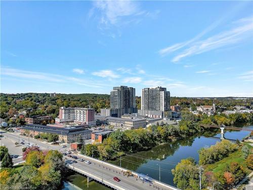 1712-50 Grand Avenue S, Cambridge, ON - Outdoor With View