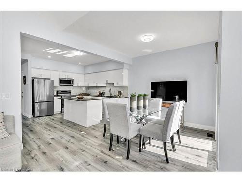 5-110 Fergus Avenue, Kitchener, ON - Indoor Photo Showing Dining Room