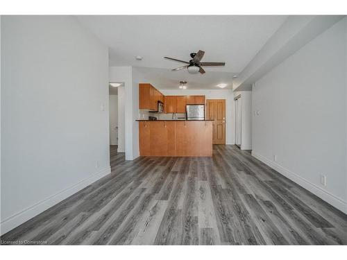 405-8 Harris Street, Cambridge, ON - Indoor Photo Showing Kitchen