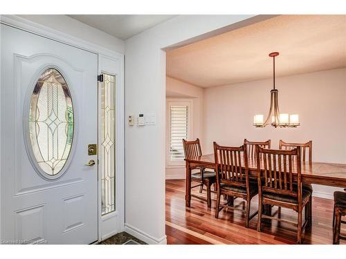 148 Oneida Place, Kitchener, ON - Indoor Photo Showing Dining Room