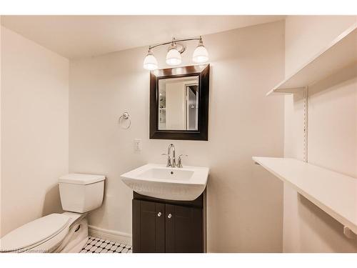 148 Oneida Place, Kitchener, ON - Indoor Photo Showing Bathroom