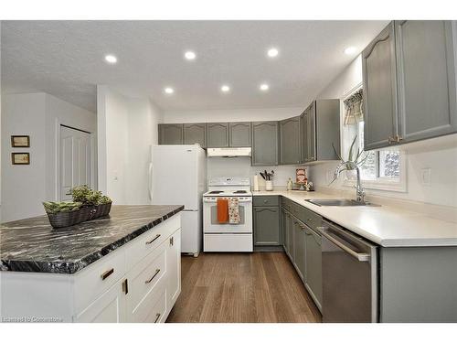 2 Brackenbury Street, Markdale, ON - Indoor Photo Showing Kitchen