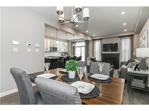 437 Westhaven Street, Waterloo, ON - Indoor Photo Showing Dining Room