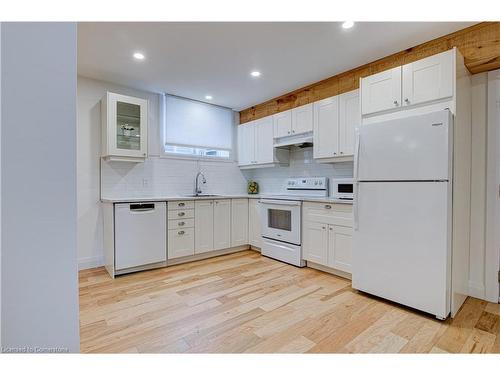 45A William Street, Ayr, ON - Indoor Photo Showing Kitchen