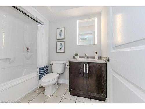 5C-185 Windale Crescent, Kitchener, ON - Indoor Photo Showing Bathroom