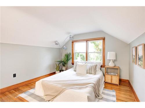 481 Huron Street, Woodstock, ON - Indoor Photo Showing Bedroom