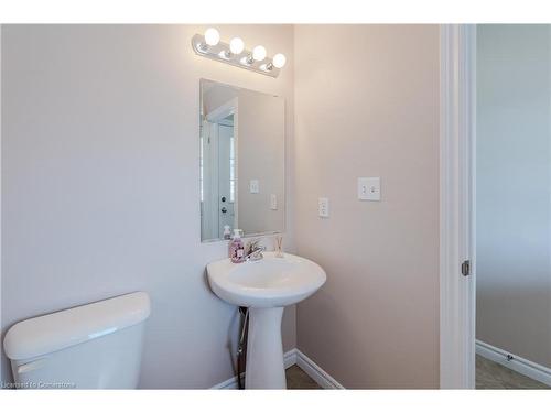 57 Iron Gate Street, Kitchener, ON - Indoor Photo Showing Bathroom