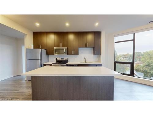 424-690 King Street W, Kitchener, ON - Indoor Photo Showing Kitchen With Stainless Steel Kitchen