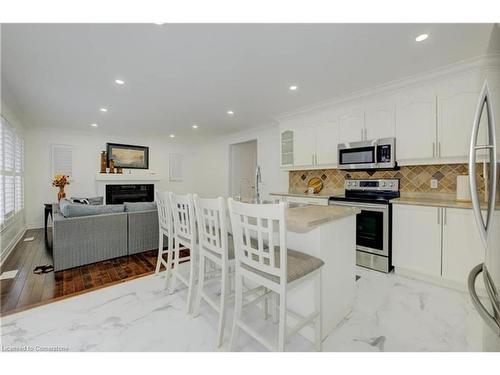 20 Coulthard Boulevard, Cambridge, ON - Indoor Photo Showing Kitchen