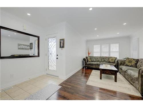 20 Coulthard Boulevard, Cambridge, ON - Indoor Photo Showing Living Room