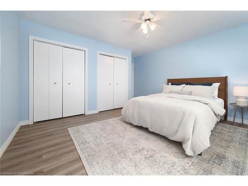 391 Lakeview Drive, Waterloo, ON - Indoor Photo Showing Bedroom