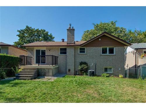 391 Lakeview Drive, Waterloo, ON - Outdoor