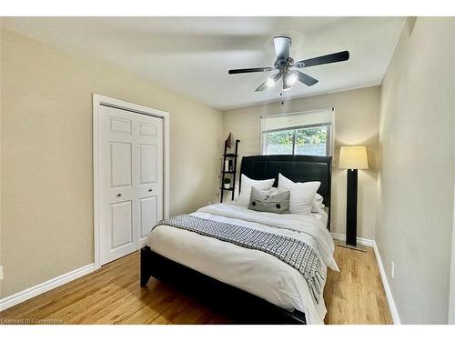 533 Margaret Street, Tay, ON - Indoor Photo Showing Bedroom