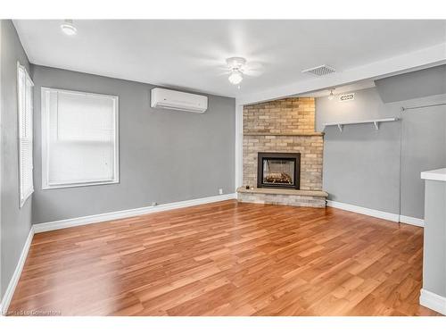 85 Norfolk Avenue, Cambridge, ON - Indoor With Fireplace