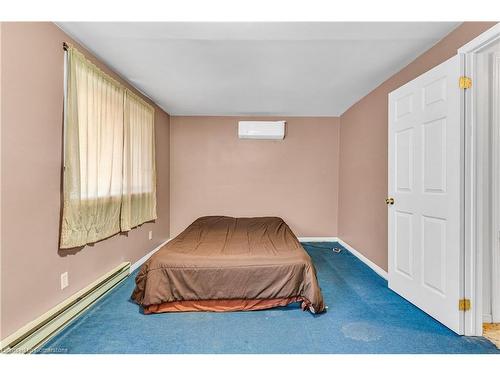 85 Norfolk Avenue, Cambridge, ON - Indoor Photo Showing Bedroom