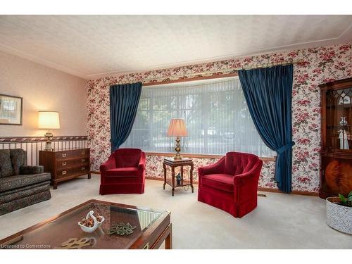 51 Askin Place, Kitchener, ON - Indoor Photo Showing Living Room