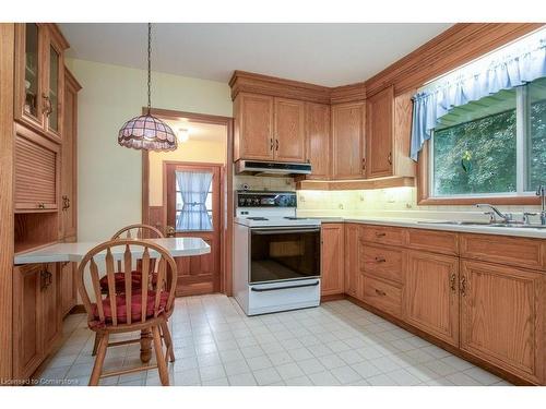 51 Askin Place, Kitchener, ON - Indoor Photo Showing Kitchen