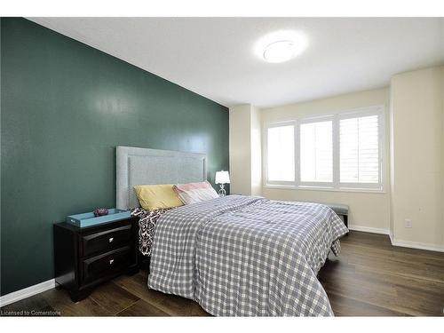 448 Garth Massey Drive, Cambridge, ON - Indoor Photo Showing Bedroom