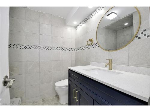 448 Garth Massey Drive, Cambridge, ON - Indoor Photo Showing Bathroom