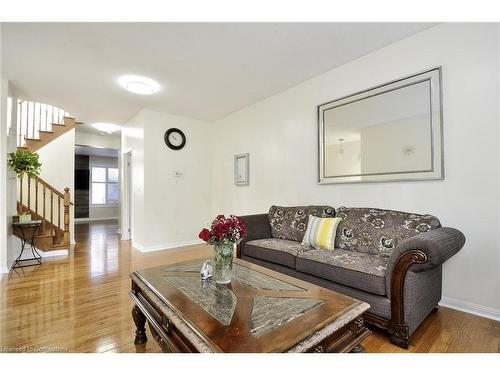 448 Garth Massey Drive, Cambridge, ON - Indoor Photo Showing Living Room