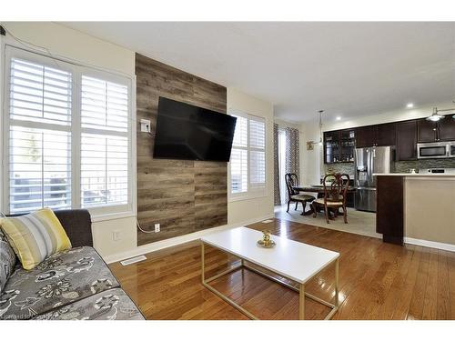 448 Garth Massey Drive, Cambridge, ON - Indoor Photo Showing Living Room