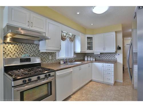 292 Lemon Grass Crescent, Kitchener, ON - Indoor Photo Showing Kitchen With Double Sink