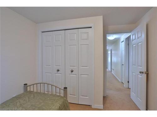 292 Lemon Grass Crescent, Kitchener, ON - Indoor Photo Showing Bedroom