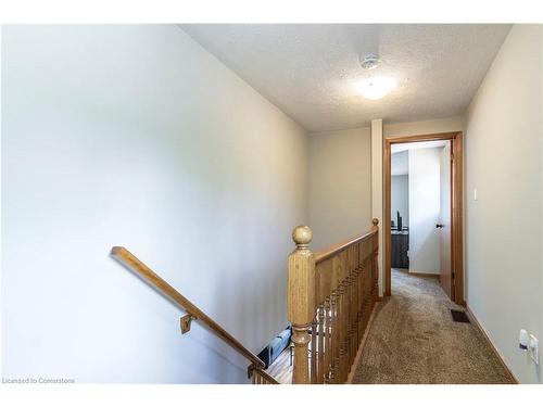 5-169 Bond Street, Ingersoll, ON - Indoor Photo Showing Other Room