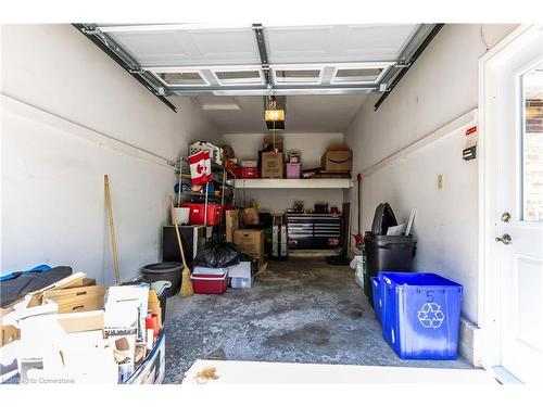 5-169 Bond Street, Ingersoll, ON - Indoor Photo Showing Garage