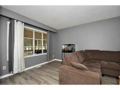 B-183 Cedarvale Crescent, Waterloo, ON - Indoor Photo Showing Other Room