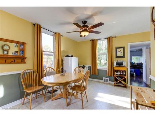 37 Elora Street S, Clifford, ON - Indoor Photo Showing Dining Room