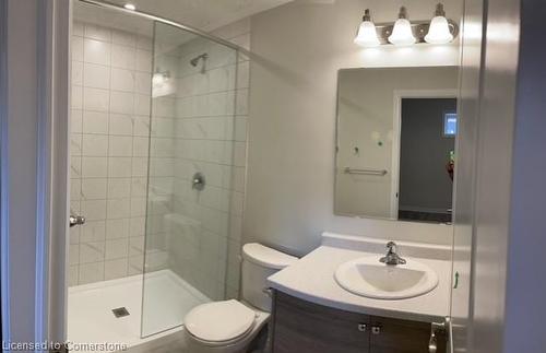 H125-25 Isherwood Avenue, Cambridge, ON - Indoor Photo Showing Bathroom