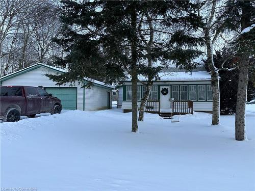 570 Lowe Street, Palmerston, ON - Outdoor