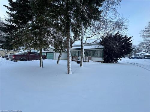 570 Lowe Street, Palmerston, ON - Outdoor