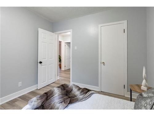 77 Bruce Street, Kitchener, ON - Indoor Photo Showing Bedroom