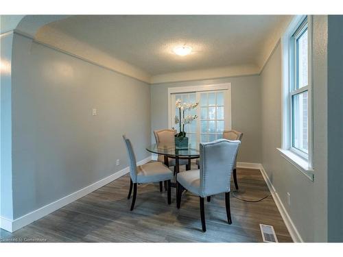 77 Bruce Street, Kitchener, ON - Indoor Photo Showing Dining Room