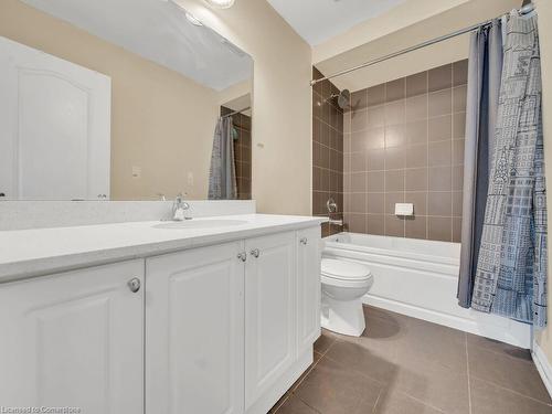 45-420 Linden Drive, Cambridge, ON - Indoor Photo Showing Bathroom