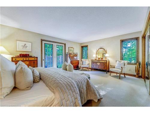 6637 Wellington 34 Road, Puslinch, ON - Indoor Photo Showing Bedroom