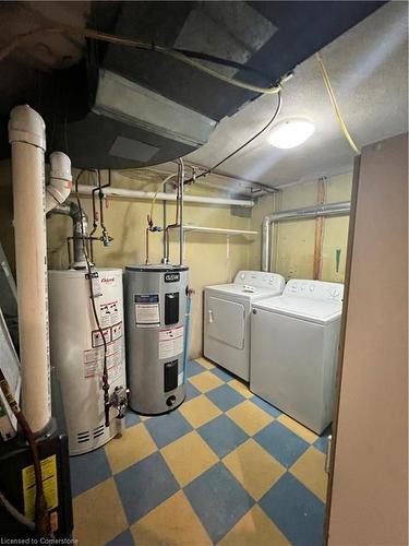 119 Walker Street, Kitchener, ON - Indoor Photo Showing Laundry Room