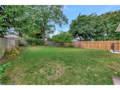 8 Lowell Street S, Cambridge, ON - Outdoor With Backyard