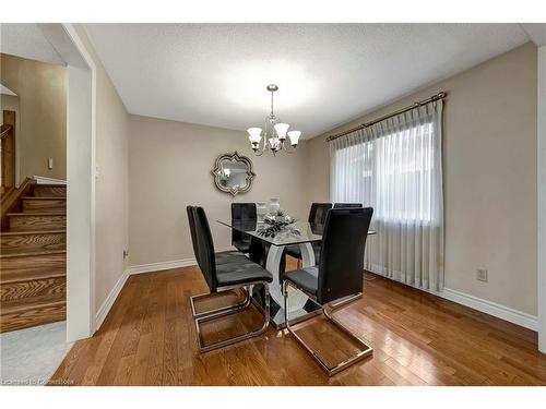 8 Lowell Street S, Cambridge, ON - Indoor Photo Showing Dining Room