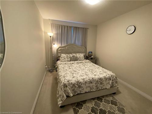 25 Valencia Avenue, Kitchener, ON - Indoor Photo Showing Bedroom