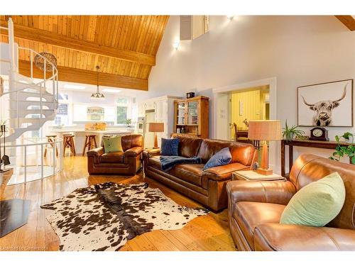 478278 3Rd Line, Melancthon, ON - Indoor Photo Showing Living Room