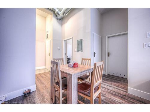 104-253 Albert Street N, Waterloo, ON - Indoor Photo Showing Dining Room