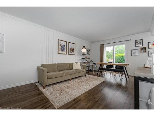 3-30 Flamingo Drive, Elmira, ON - Indoor Photo Showing Living Room