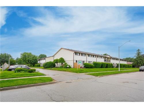 3-30 Flamingo Drive, Elmira, ON - Outdoor