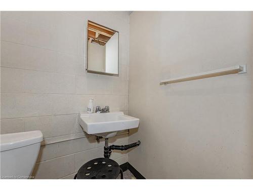 3-30 Flamingo Drive, Elmira, ON - Indoor Photo Showing Bathroom