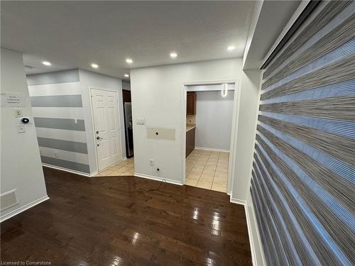 212 Blackburn Drive, Brantford, ON - Indoor Photo Showing Other Room